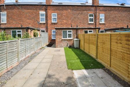 3 bedroom Terraced House for sale in Cross Street, Skegness, PE25