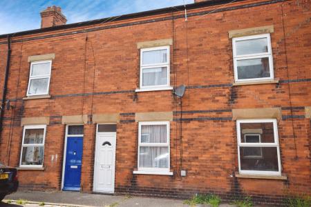 3 bedroom Terraced House for sale in Cross Street, Skegness, PE25