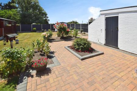 3 bedroom Detached bungalow for sale in West End, Hogsthorpe, PE24