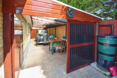 3 bedroom Detached bungalow for sale in West End, Hogsthorpe, PE24