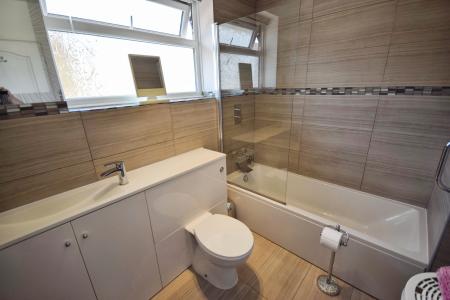 3 bedroom Detached bungalow for sale in West End, Hogsthorpe, PE24