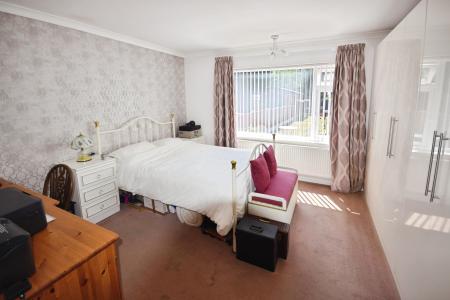 3 bedroom Detached bungalow for sale in West End, Hogsthorpe, PE24