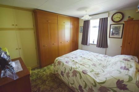 2 bedroom Detached house for sale in Croft Lane, Croft, PE24