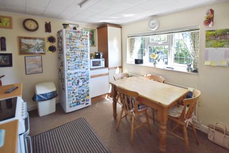 2 bedroom Detached house for sale in Croft Lane, Croft, PE24