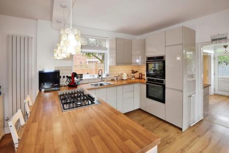 4 bedroom Detached house for sale in Muirfield Drive, Skegness, PE25