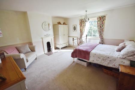 7 bedroom Detached house for sale in Mill Lane, Welton-Le-Marsh, PE23