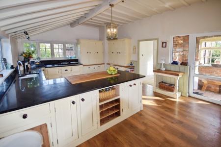 7 bedroom Detached house for sale in Mill Lane, Welton-Le-Marsh, PE23