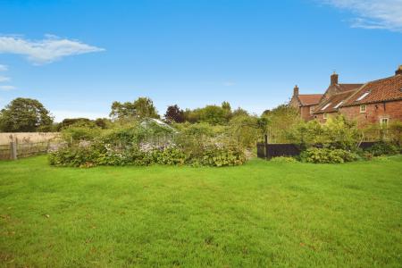 7 bedroom Detached house for sale in Mill Lane, Welton-Le-Marsh, PE23