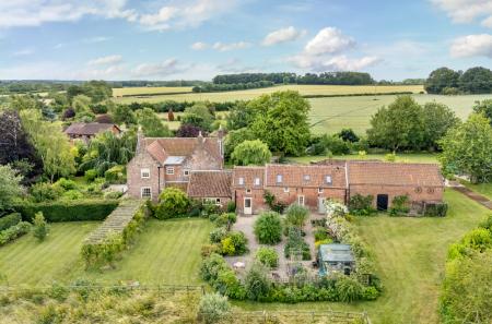 7 bedroom Detached house for sale in Mill Lane, Welton-Le-Marsh, PE23
