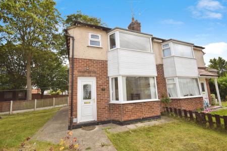 2 bedroom Semi-detached house for sale in George Avenue, Skegness, PE25