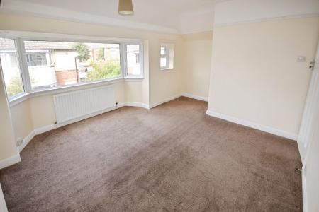 2 bedroom Semi-detached house for sale in George Avenue, Skegness, PE25