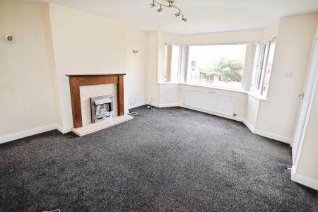 2 bedroom Semi-detached house for sale in George Avenue, Skegness, PE25