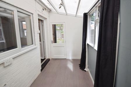 2 bedroom Semi-detached house for sale in George Avenue, Skegness, PE25