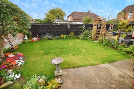 3 bedroom Semi-detached house for sale in Gunby Road, Orby, PE24