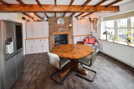 3 bedroom Semi-detached house for sale in Gunby Road, Orby, PE24