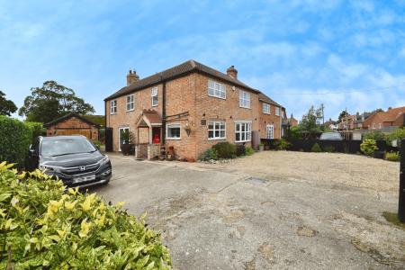 3 bedroom Semi-detached house for sale in Gunby Road, Orby, PE24