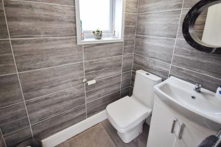 5 bedroom Detached house for sale in Drummond Road, Skegness, PE25