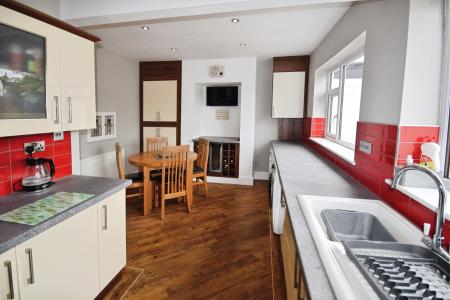 5 bedroom Detached house for sale in Drummond Road, Skegness, PE25