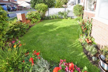 2 bedroom Semi-detached house for sale in The Drive, Skegness, PE25