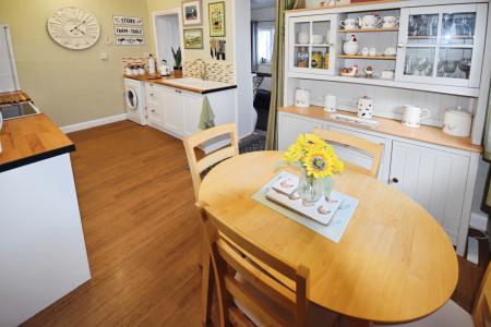 2 bedroom Semi-detached house for sale in The Drive, Skegness, PE25