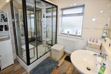 2 bedroom Semi-detached house for sale in The Drive, Skegness, PE25