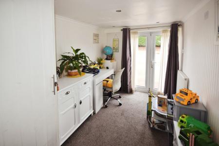 4 bedroom Semi-detached house for sale in Dormy Avenue, Winthorpe, PE25