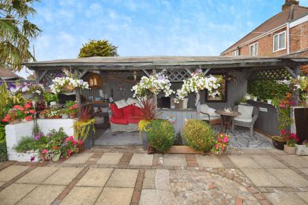 4 bedroom Semi-detached house for sale in Dormy Avenue, Winthorpe, PE25