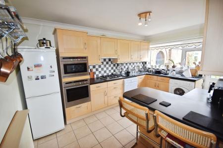 3 bedroom Detached bungalow for sale in Hall Lane, Burgh Le Marsh, PE24