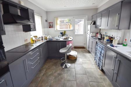 4 bedroom Detached house for sale in Wilford Grove, Skegness, PE25