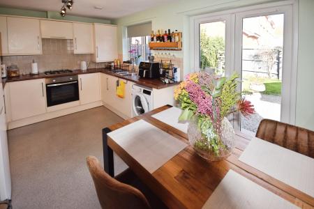 3 bedroom Semi-detached house for sale in Belton Park Road, Skegness, PE25