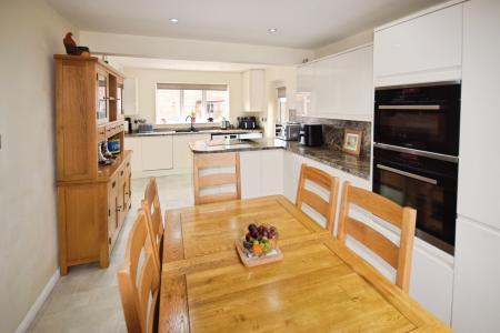 3 bedroom Detached house for sale in Burghley Road, Skegness, PE25