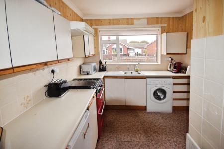 2 bedroom Bungalow for sale in Swaby Crescent, Skegness, PE25