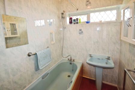 2 bedroom Detached bungalow for sale in Beresford Avenue, Skegness, PE25