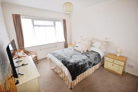 2 bedroom Detached bungalow for sale in Beresford Avenue, Skegness, PE25