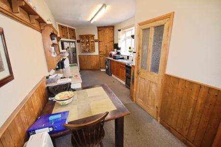 5 bedroom Semi-detached house for sale in Drummond Road, Skegness, PE25