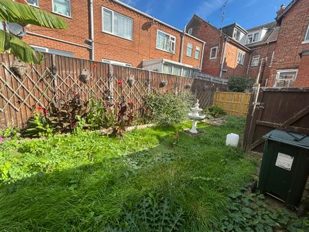 2 bedroom Flat for sale in Lumley Avenue, Skegness, PE25