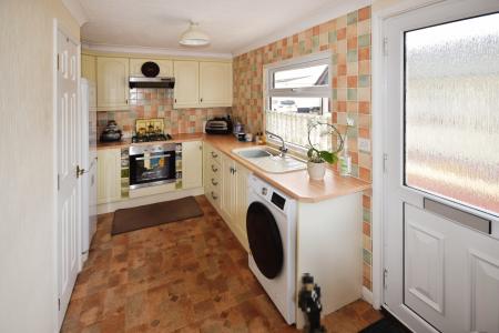 2 bedroom Park home for sale in Kingfisher Drive, Skegness, PE25