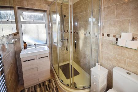 2 bedroom Park home for sale in Kingfisher Drive, Skegness, PE25