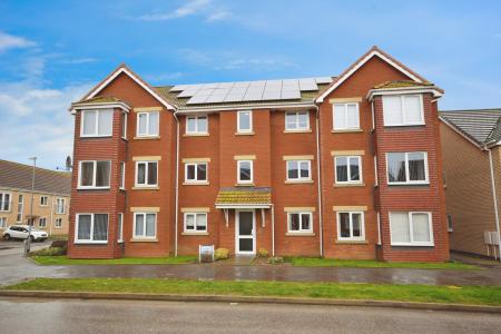 2 bedroom Flat for sale in Moorby House, Skegness, PE25