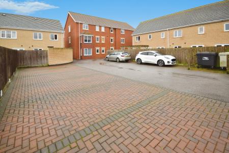 2 bedroom Flat for sale in Moorby House, Skegness, PE25