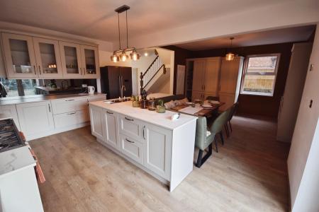 6 bedroom Detached house for sale in Sandbeck Avenue, Skegness, PE25