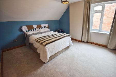 6 bedroom Detached house for sale in Sandbeck Avenue, Skegness, PE25