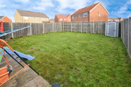 2 bedroom Semi-detached house for sale in Rowland Way, Skegness, PE25