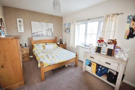 3 bedroom End of terrace house for sale in Churchill Avenue, Skegness, PE25