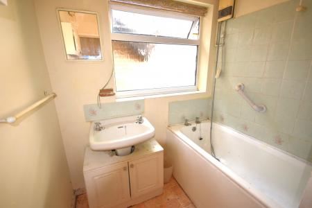 3 bedroom Bungalow for sale in Toynton St Peter, Spilsby, PE23