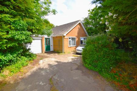 3 bedroom Bungalow for sale in Toynton St Peter, Spilsby, PE23