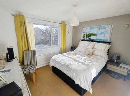 2 bedroom Flat for sale in North Parade, Skegness, PE25