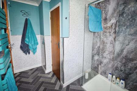 2 bedroom Detached bungalow for sale in Thames Close, Hogsthorpe, PE24