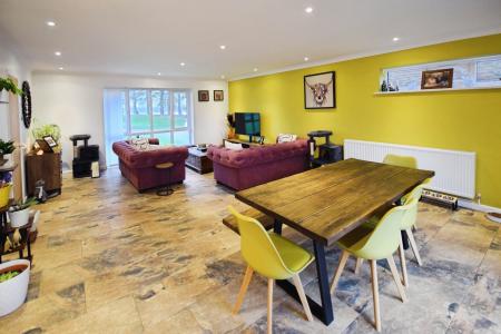 3 bedroom Detached bungalow for sale in Chapel Lane, Addelthorpe, PE24