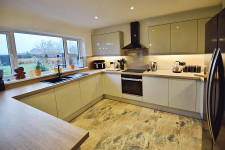 3 bedroom Detached bungalow for sale in Chapel Lane, Addelthorpe, PE24